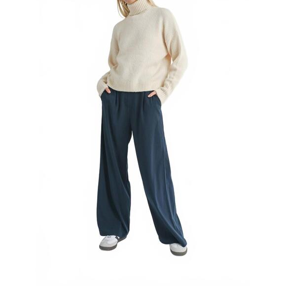 SAGE THE LABEL Pants - NEW SAGE THE LABEL finest touch trousers in midnight blue